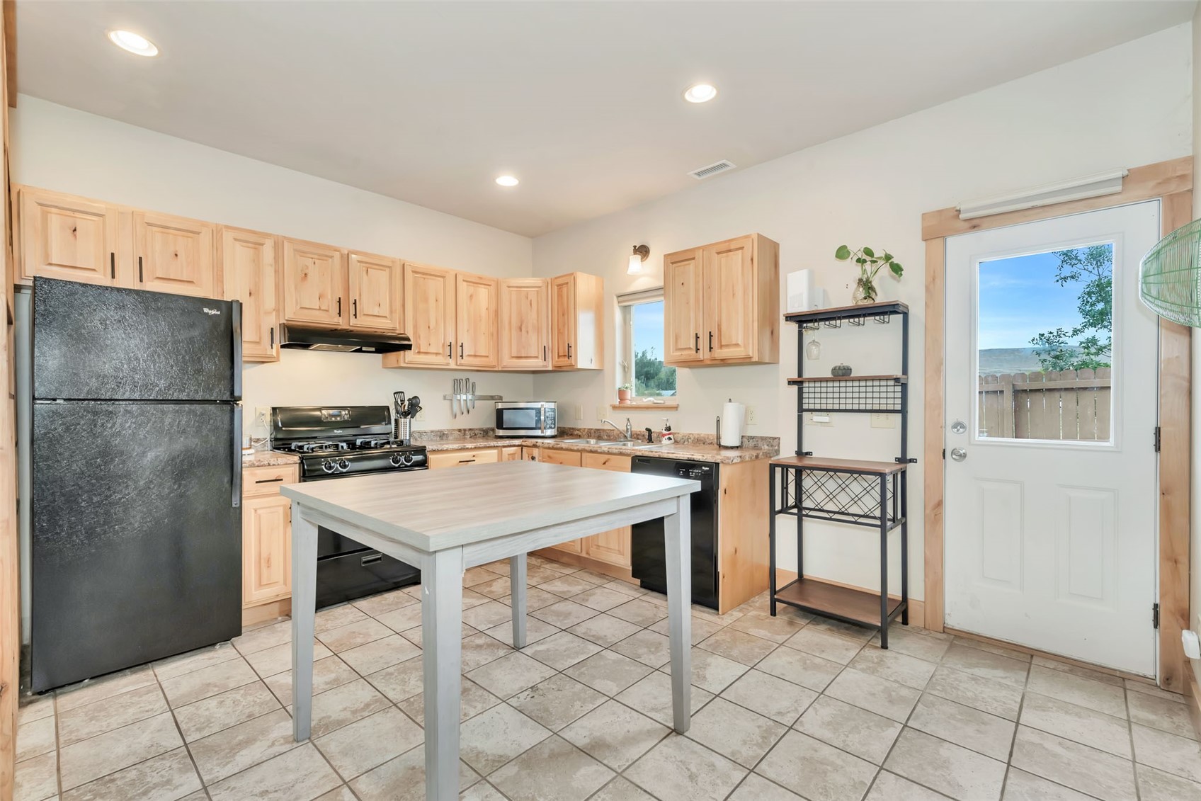182 S 6th STREET -