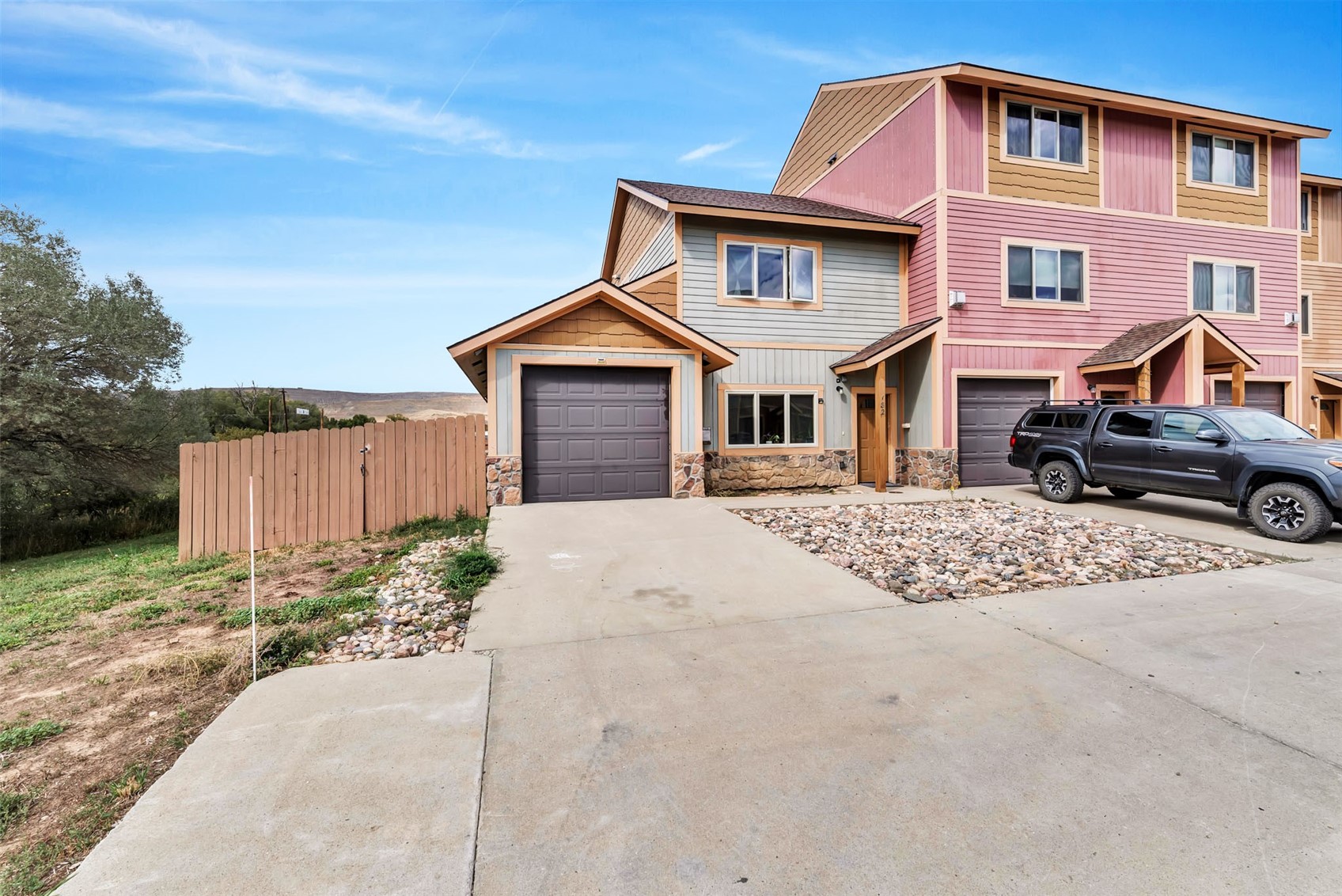 182 S 6th STREET -