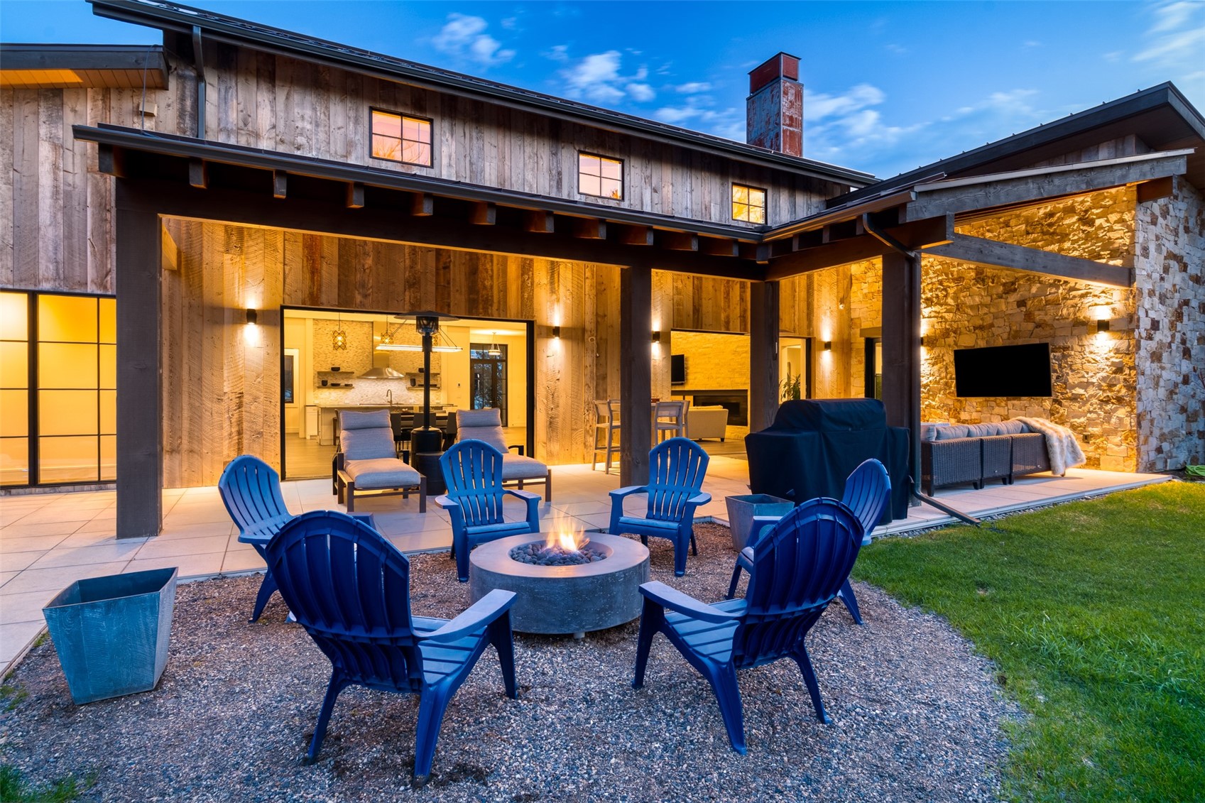 1375 Secluded COURT