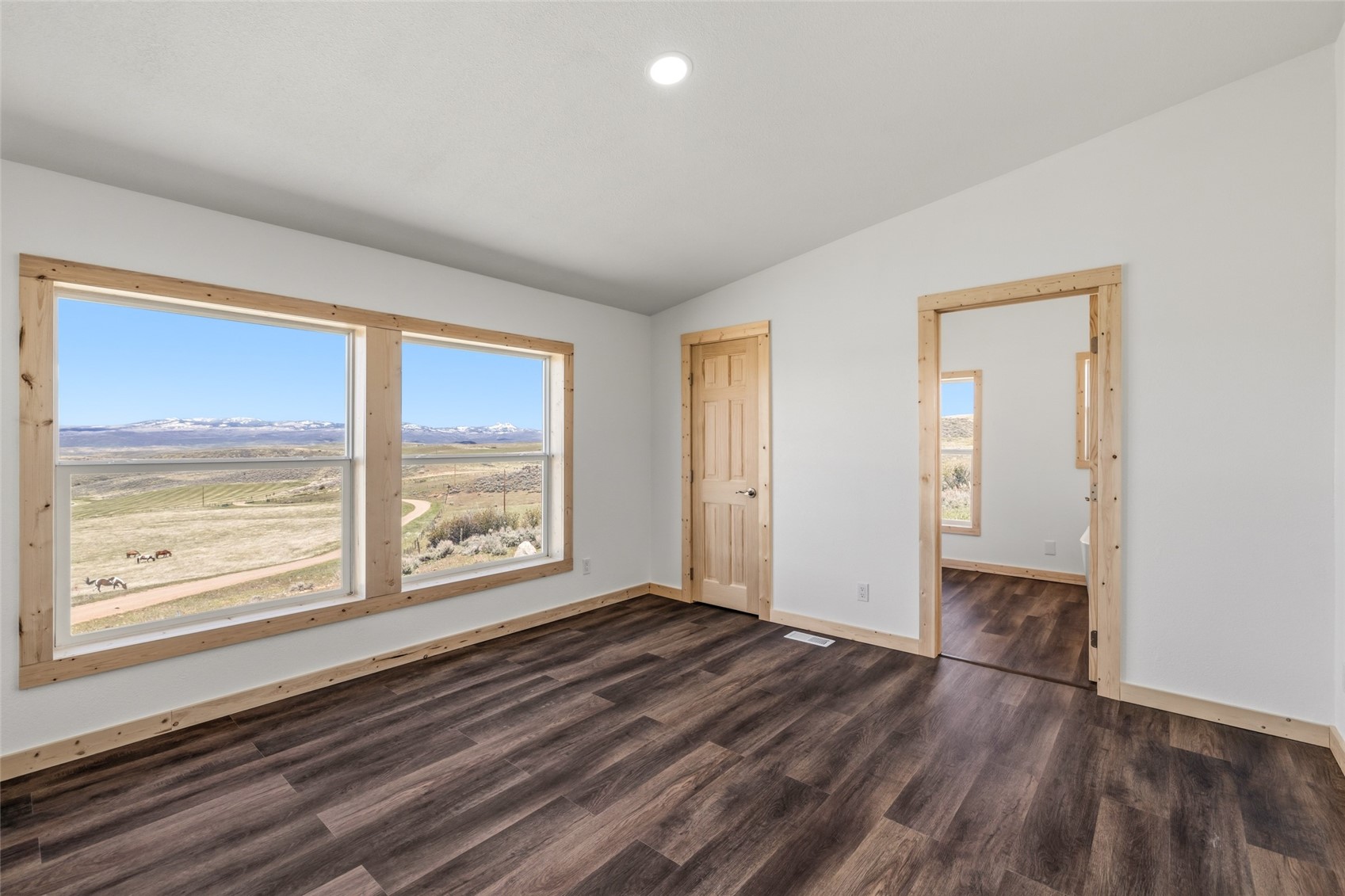 6055 Homesteader LANE