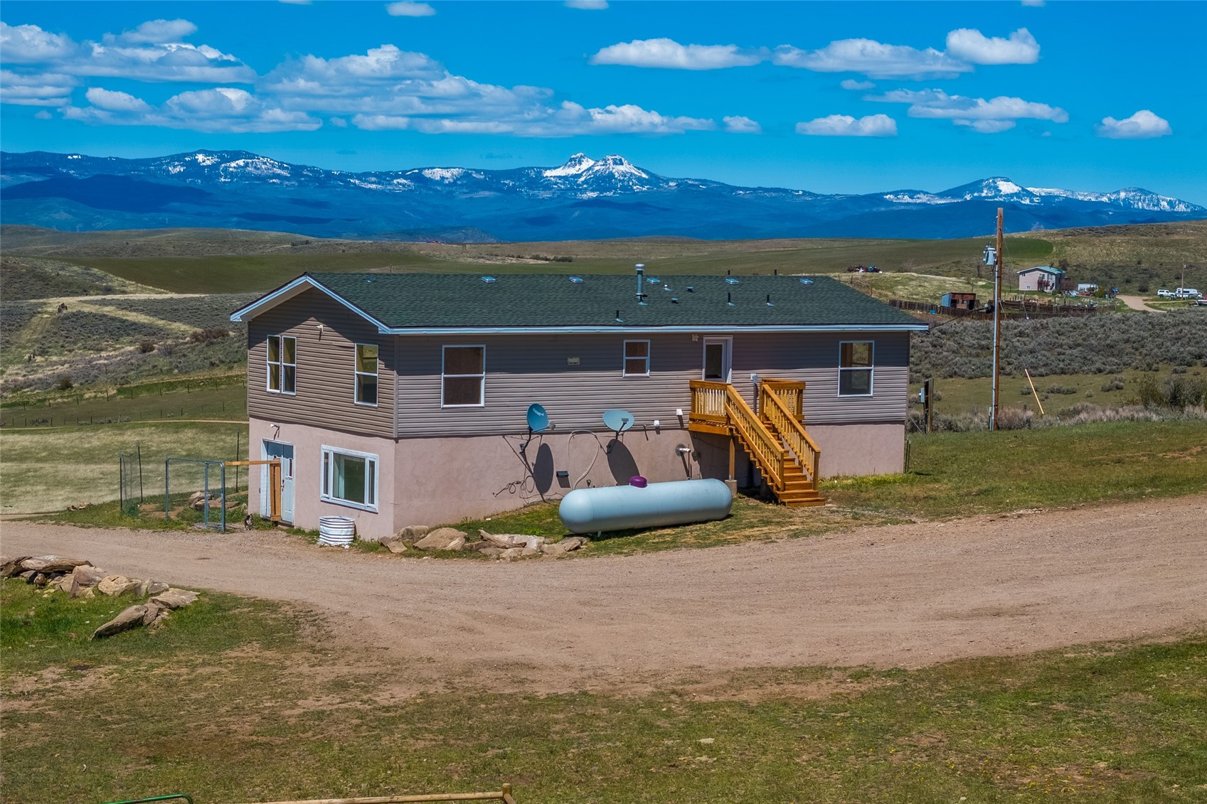 6055 Homesteader LANE