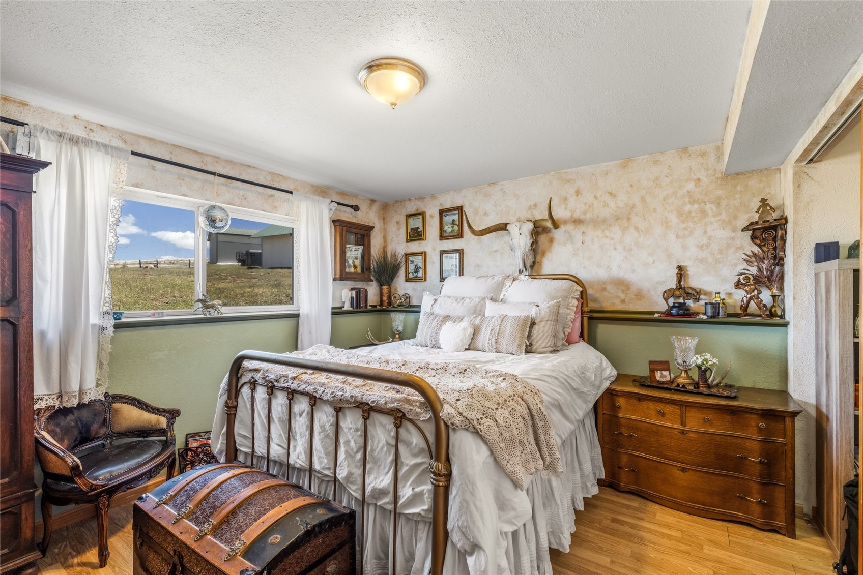 6055 Homesteader LANE