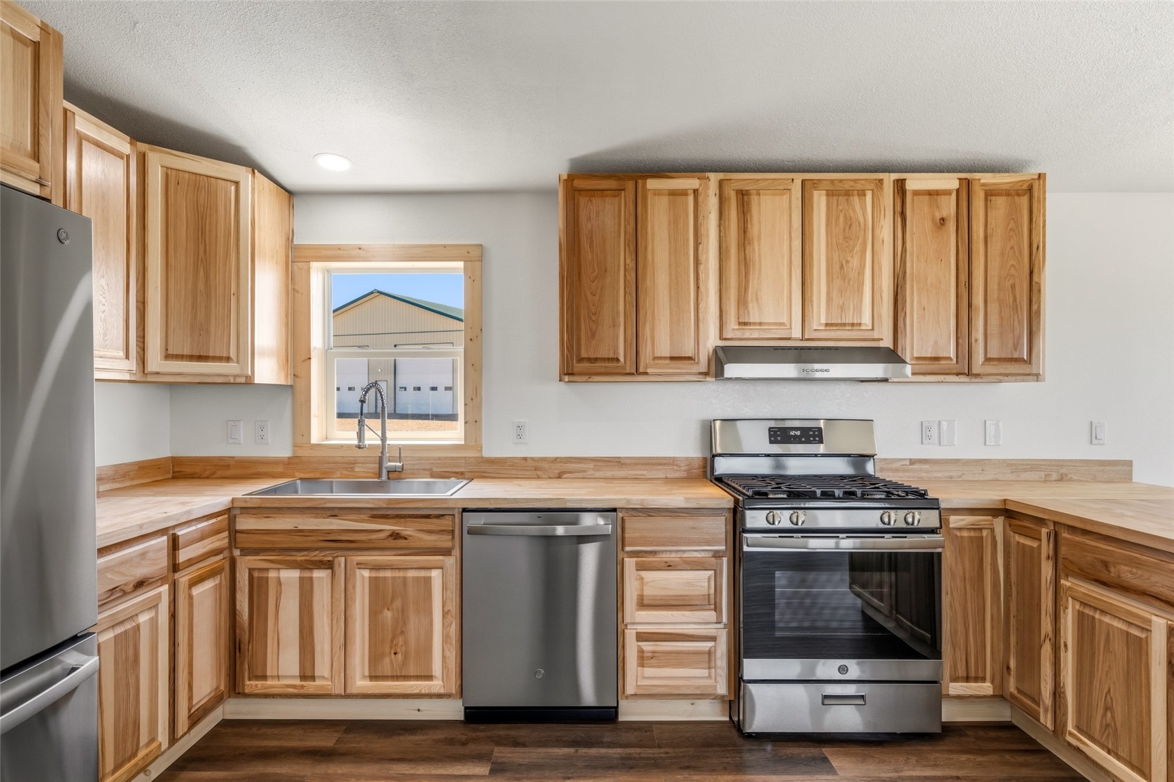 6055 Homesteader LANE
