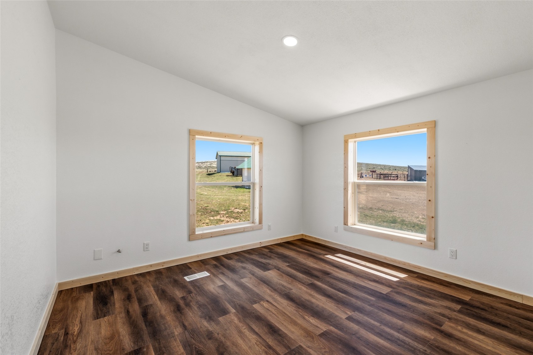6055 Homesteader LANE