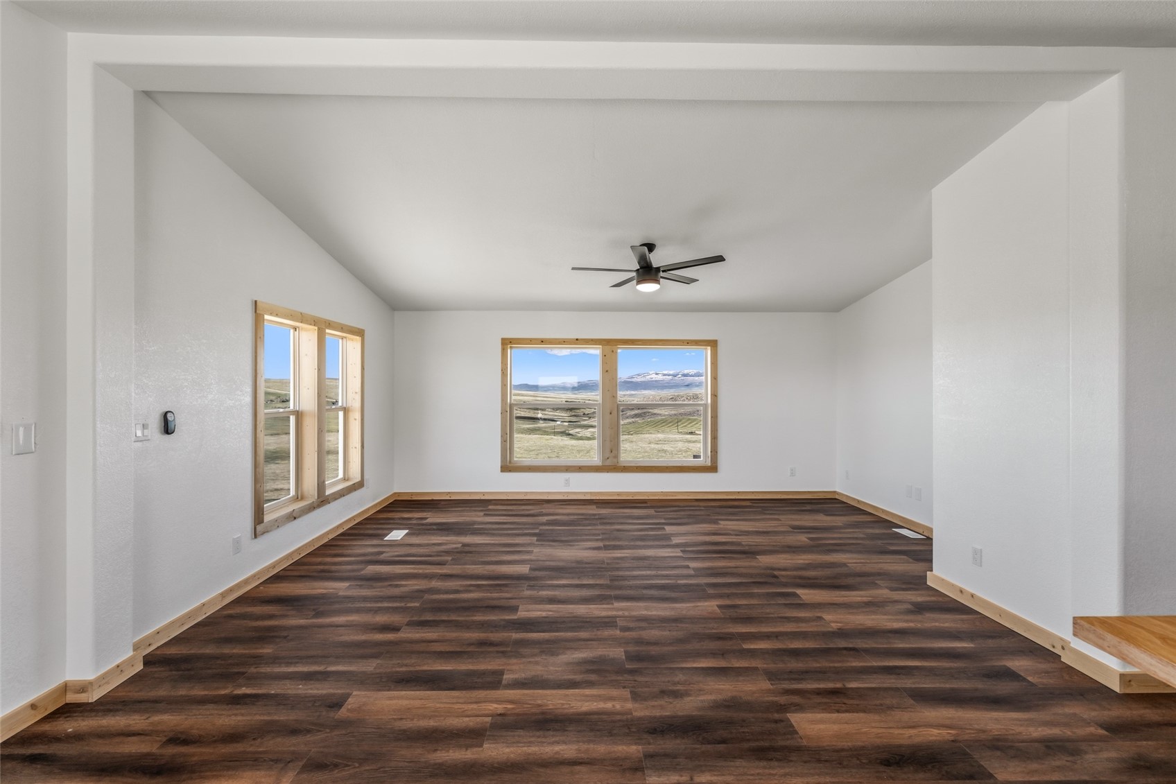 6055 Homesteader LANE