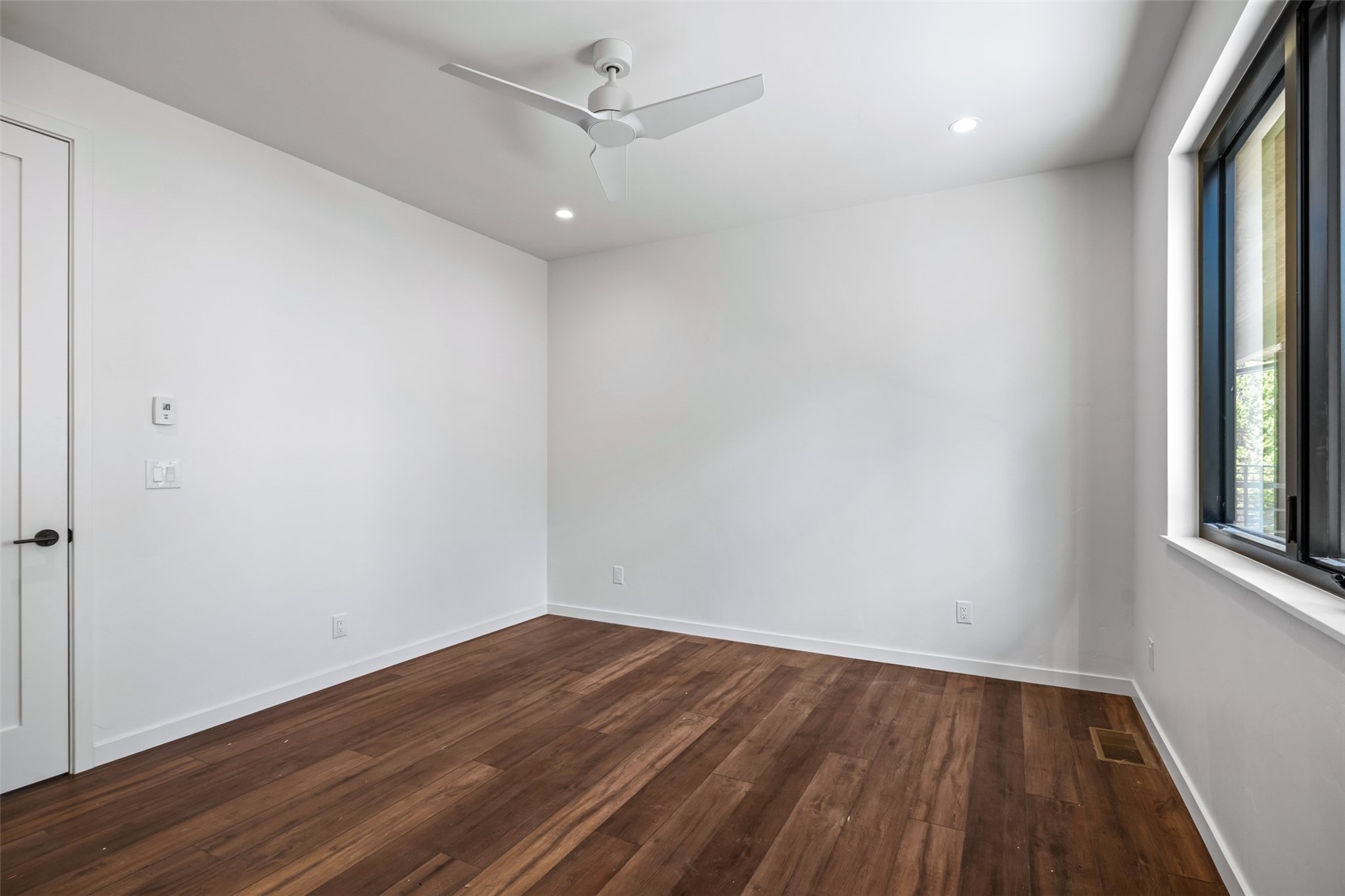 2940 Village DRIVE 2