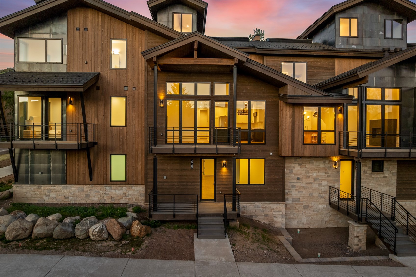 2940 Village DRIVE 2