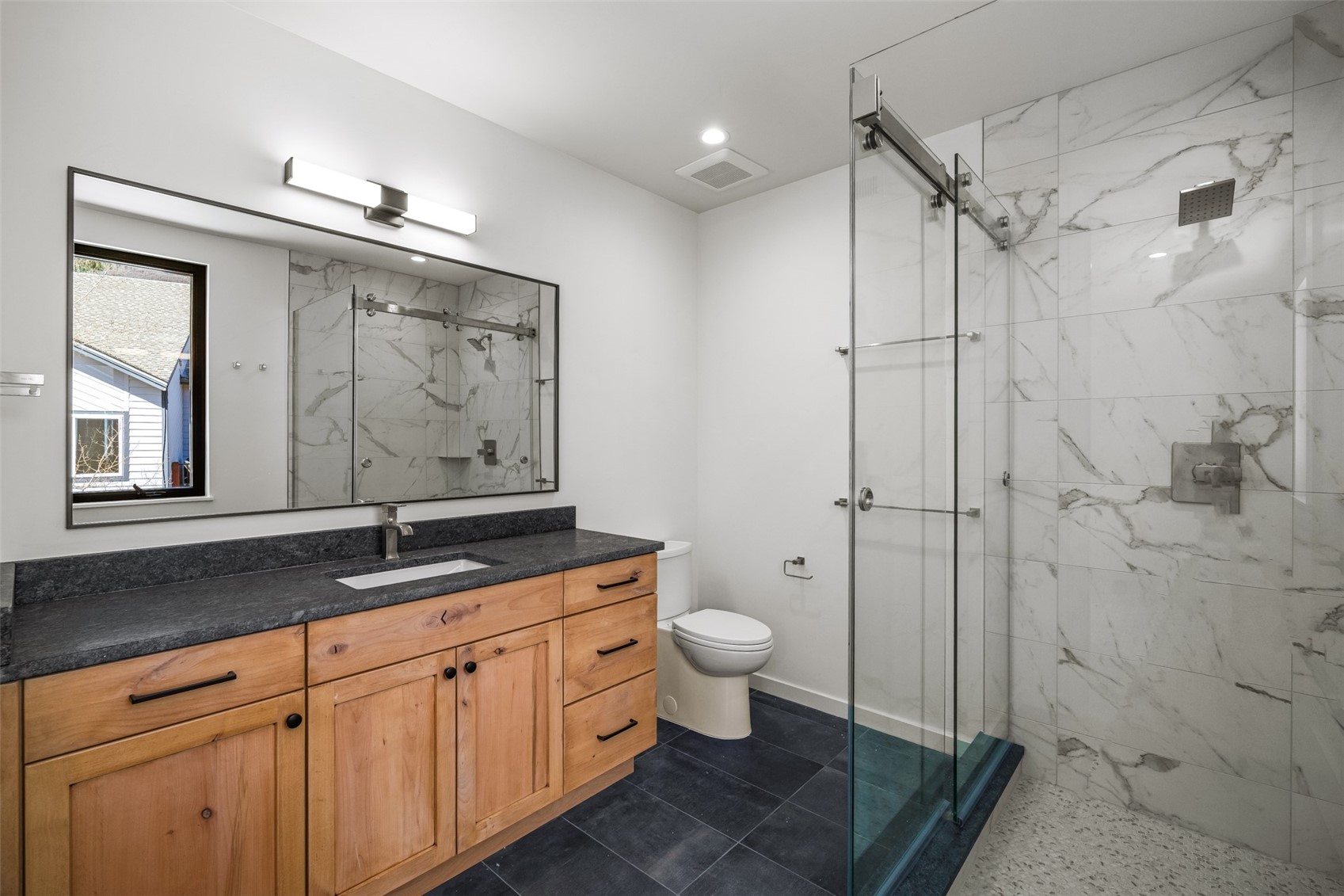 2944 Village DRIVE 3