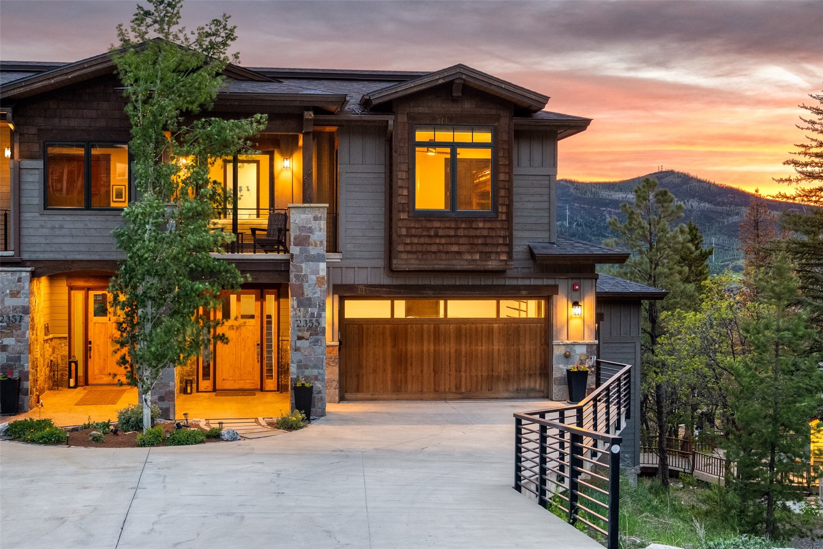 2355 Poma LANE