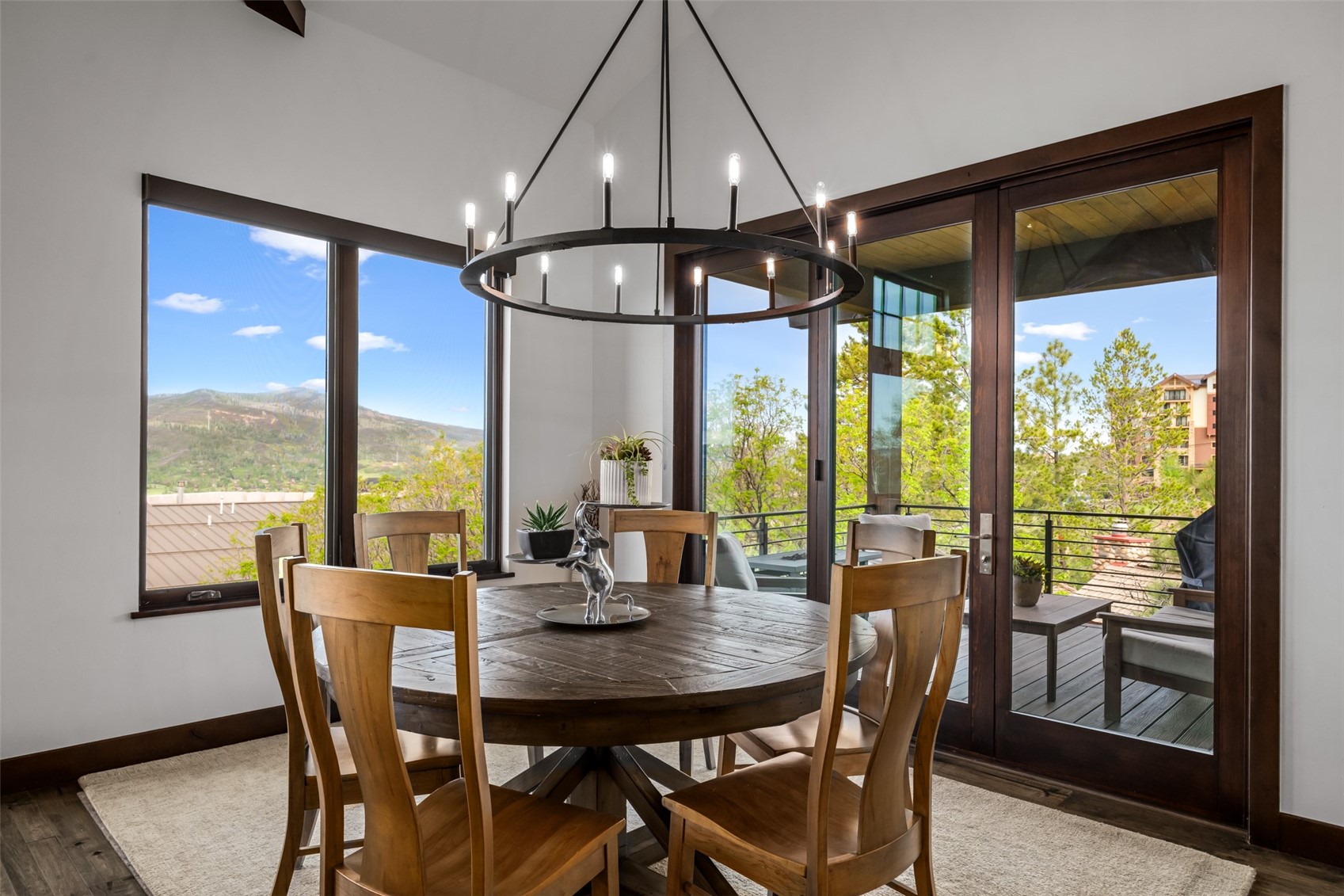 2355 Poma LANE