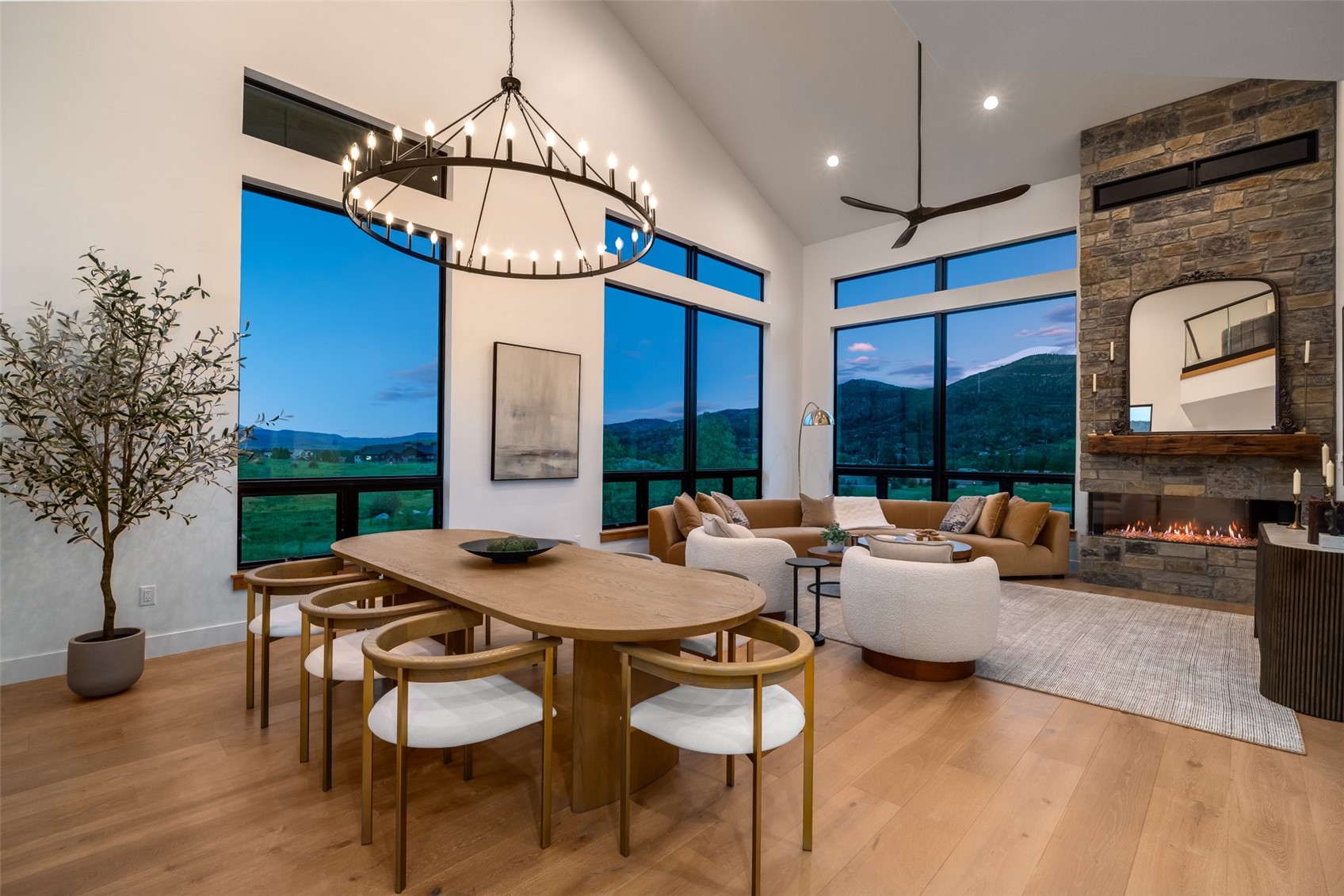795 Twilight LANE