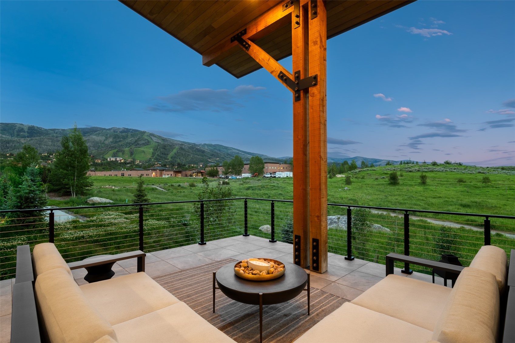 795 Twilight LANE