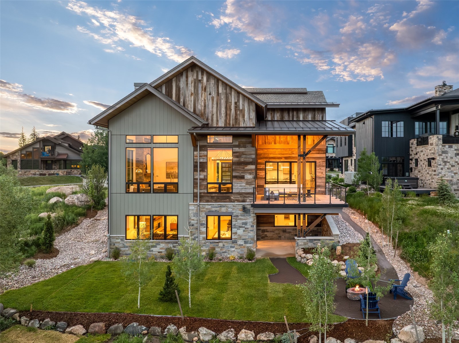 795 Twilight LANE