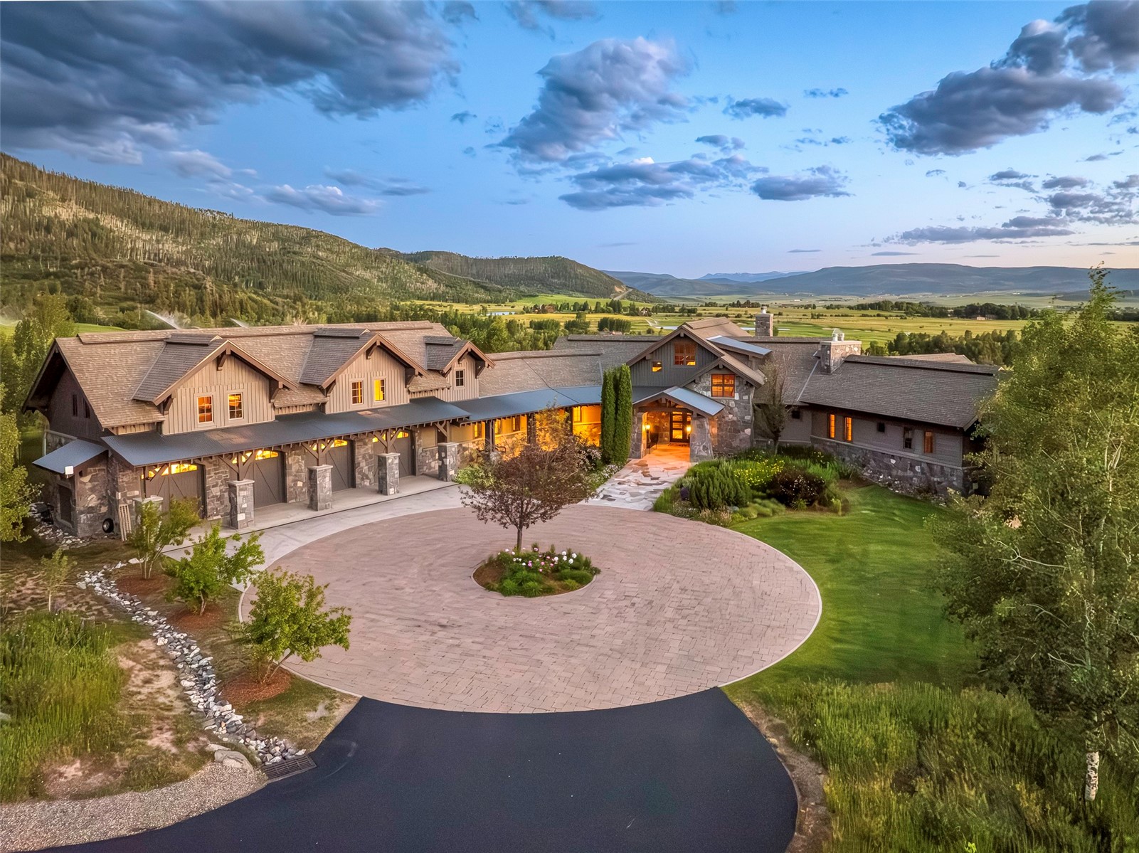 33560 Catamount DRIVE