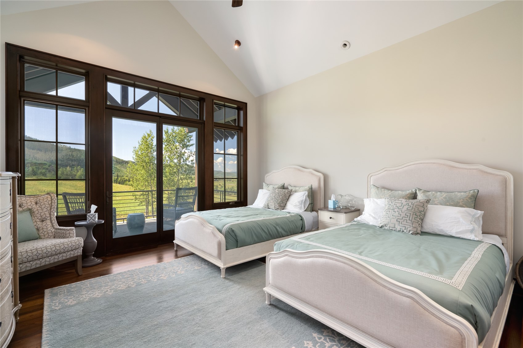 33560 Catamount DRIVE