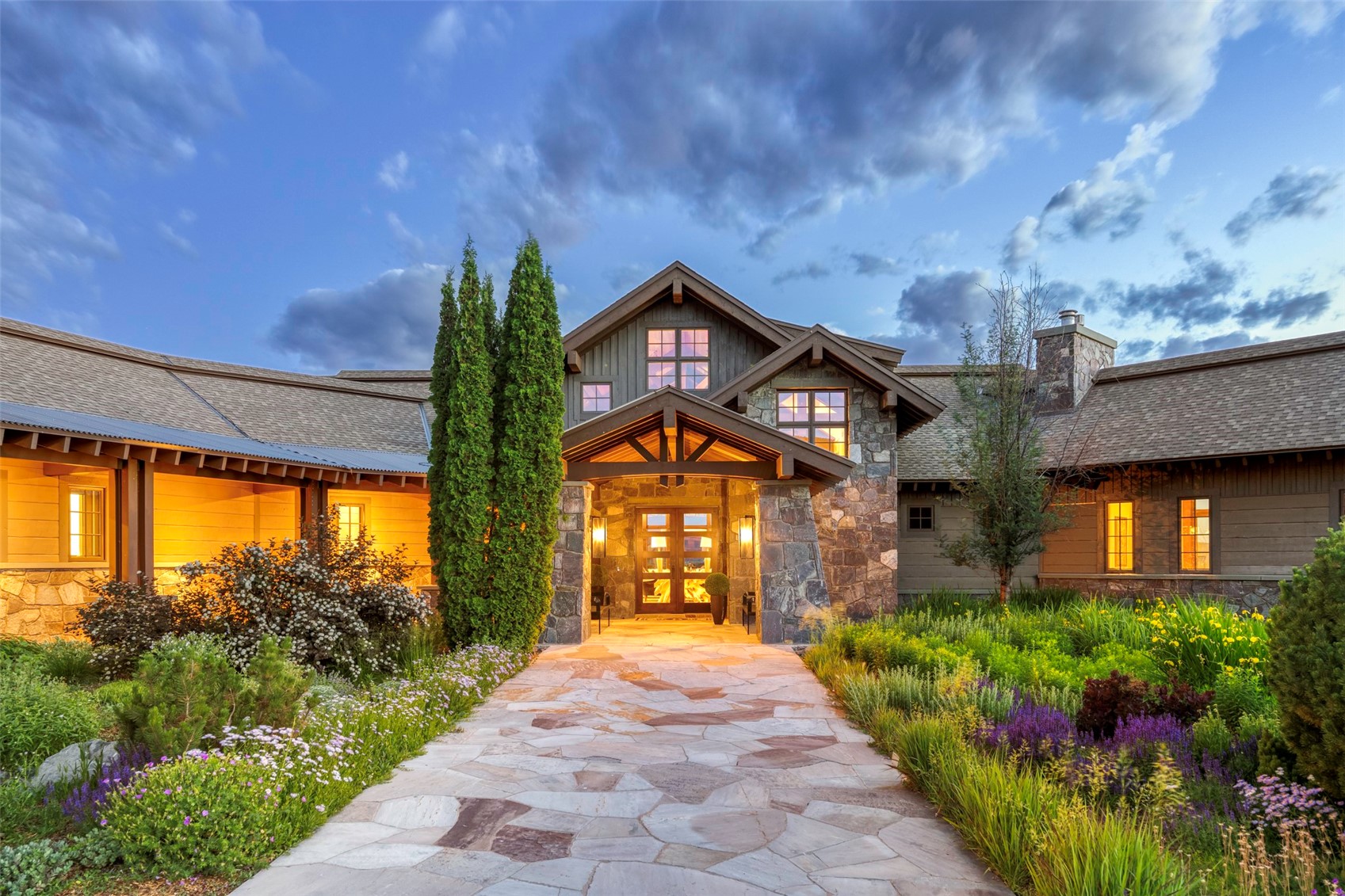 33560 Catamount DRIVE