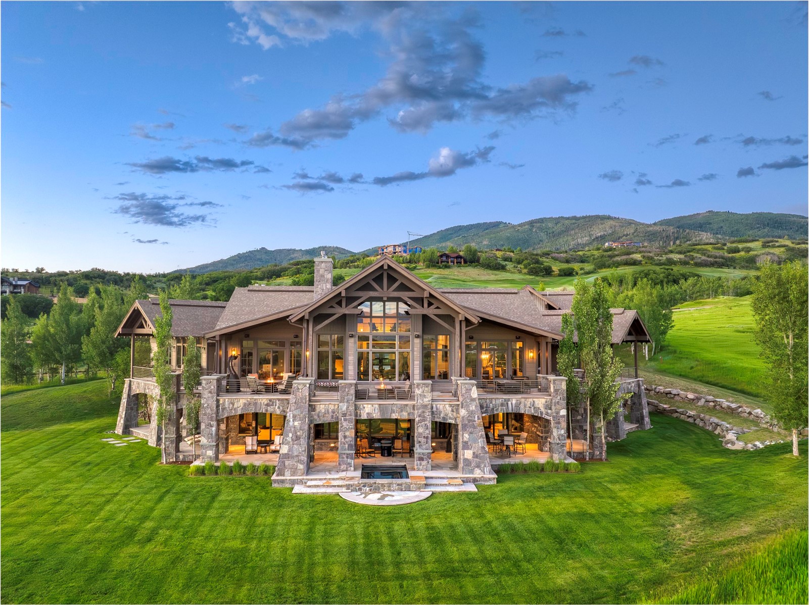33560 Catamount DRIVE