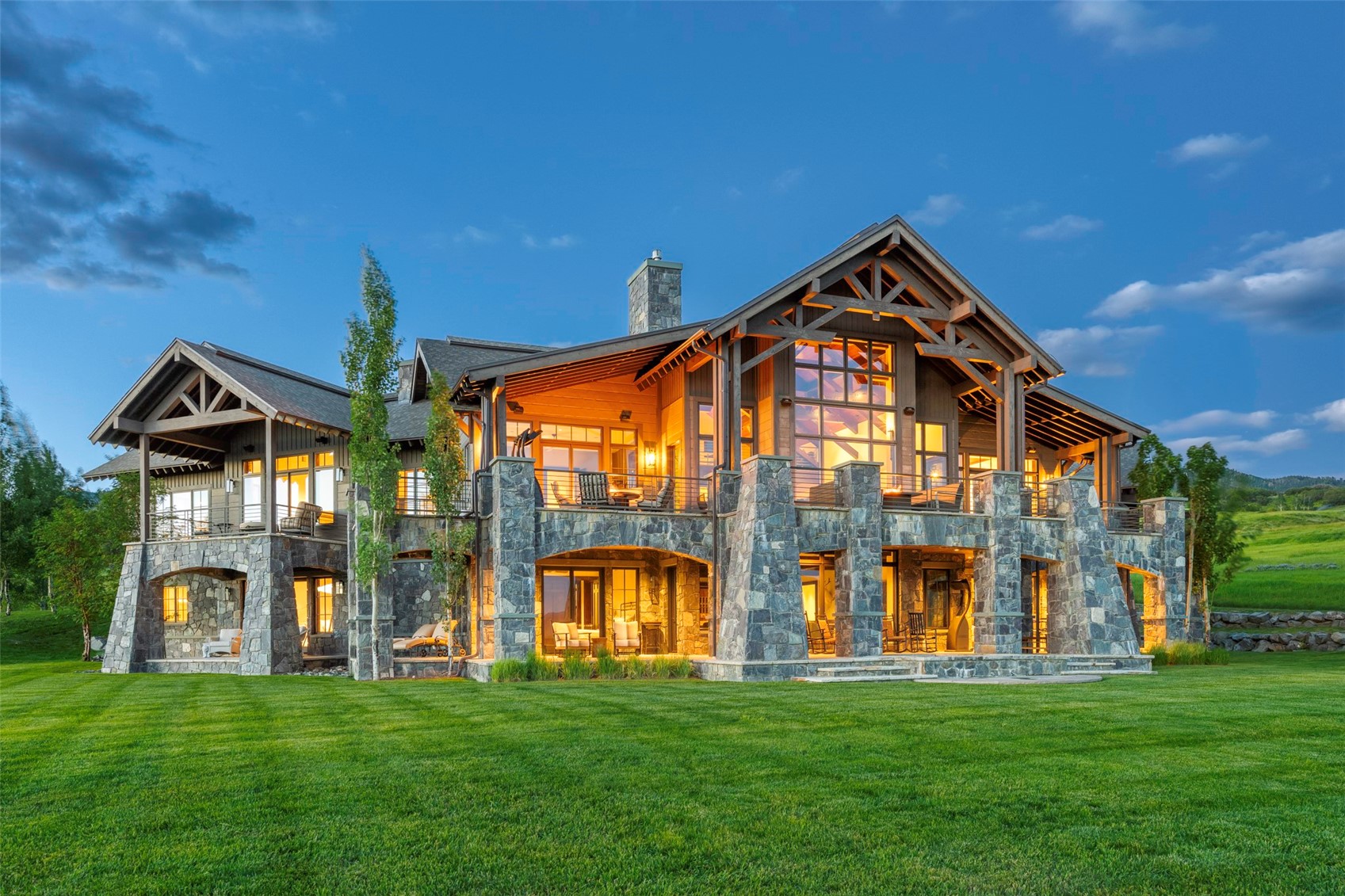 33560 Catamount DRIVE