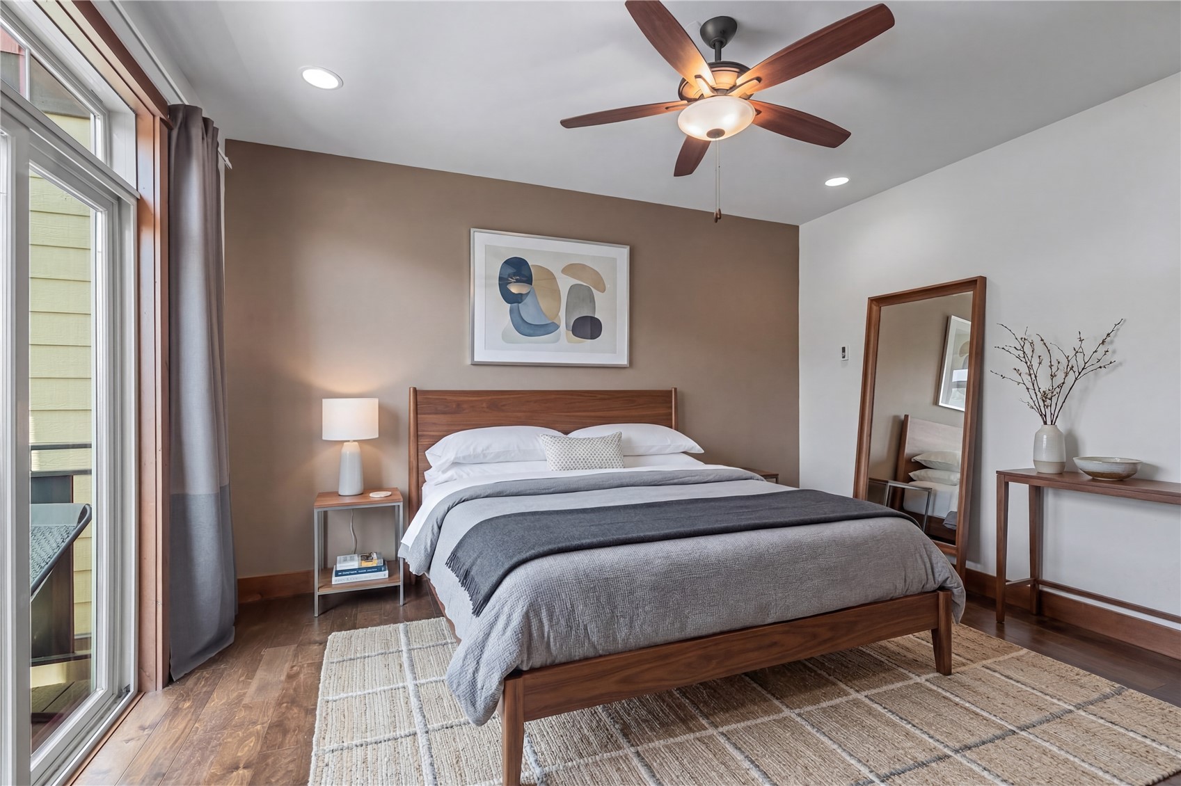 639 Clermont CIRCLE -