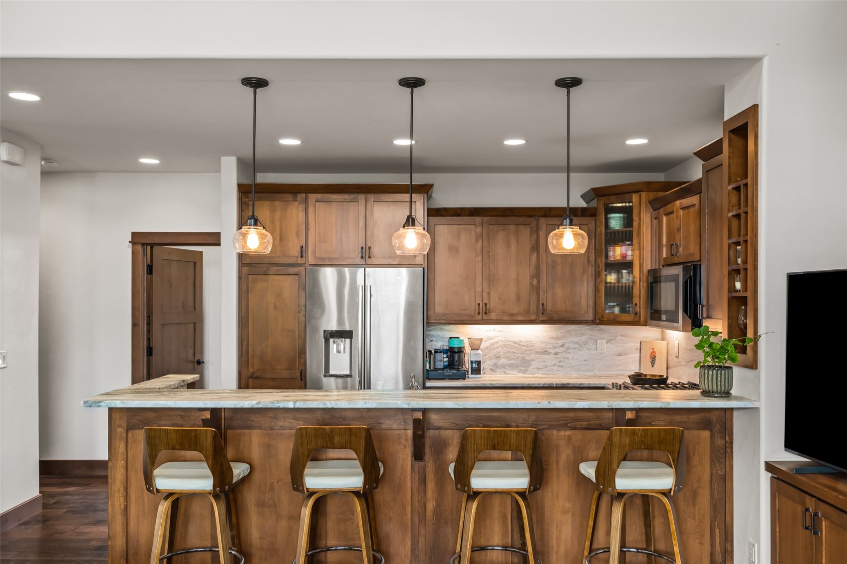 639 Clermont CIRCLE -