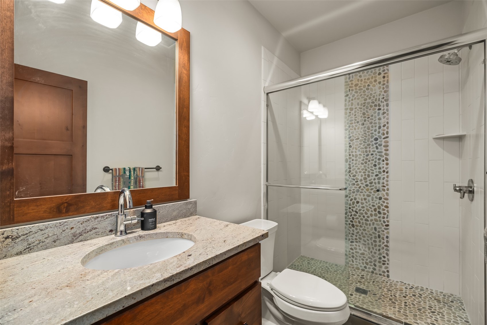 639 Clermont CIRCLE -