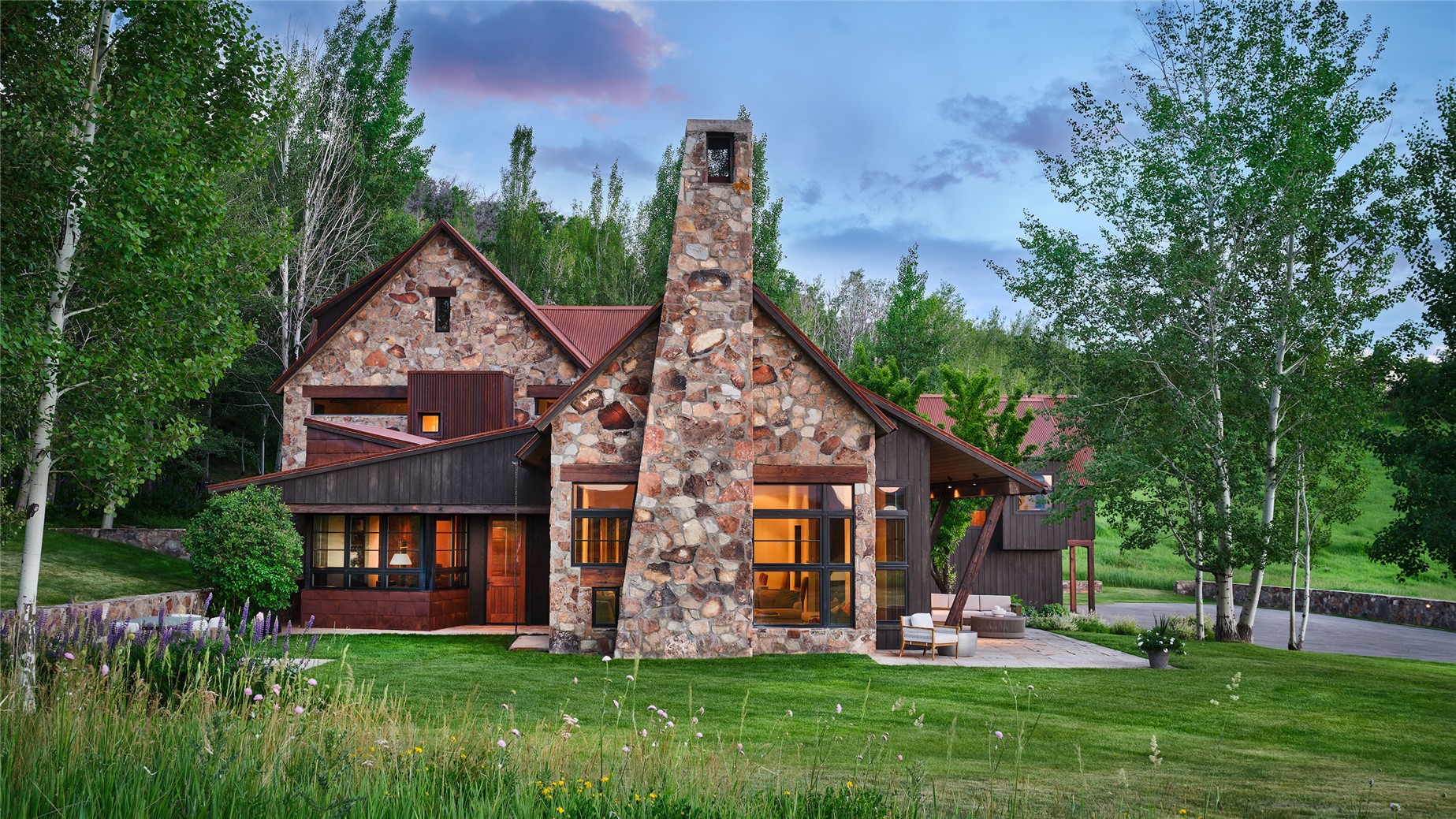 33225 Painted Pony LANE