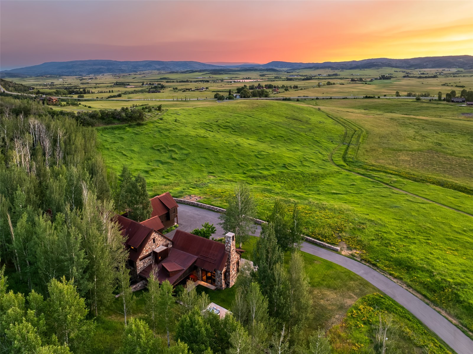 33225 Painted Pony LANE