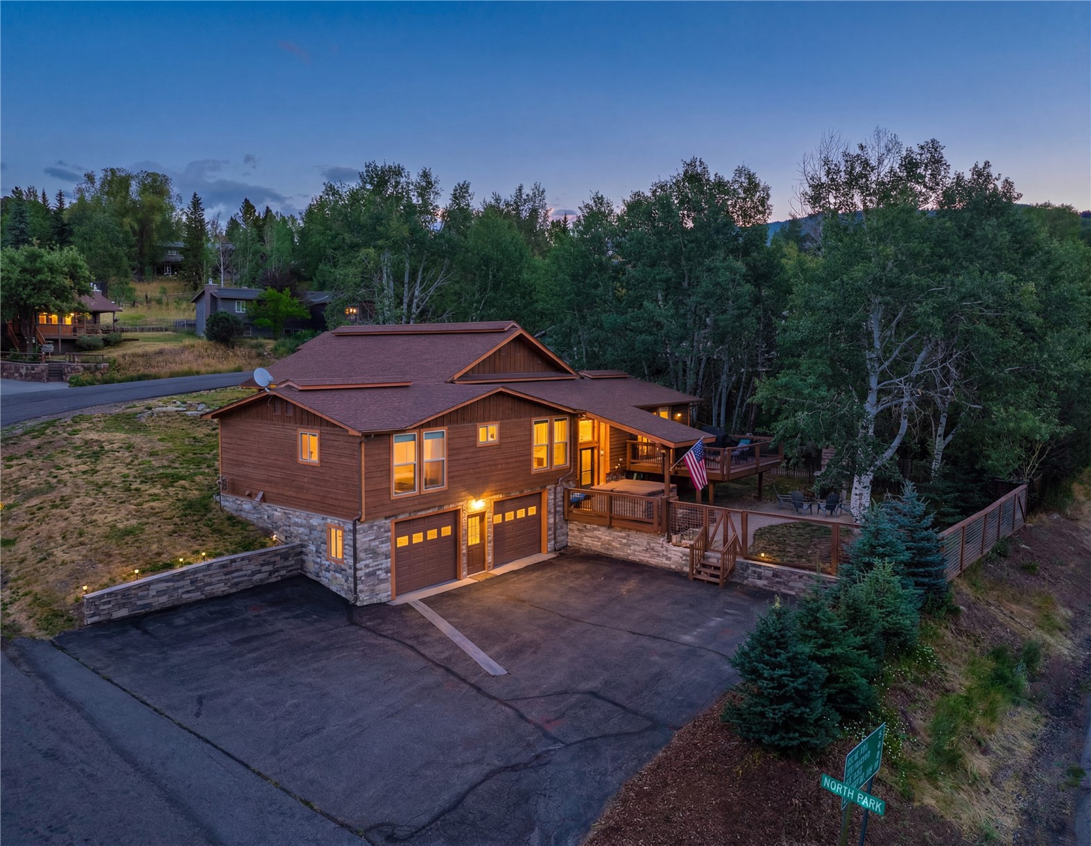 16 Woods DRIVE