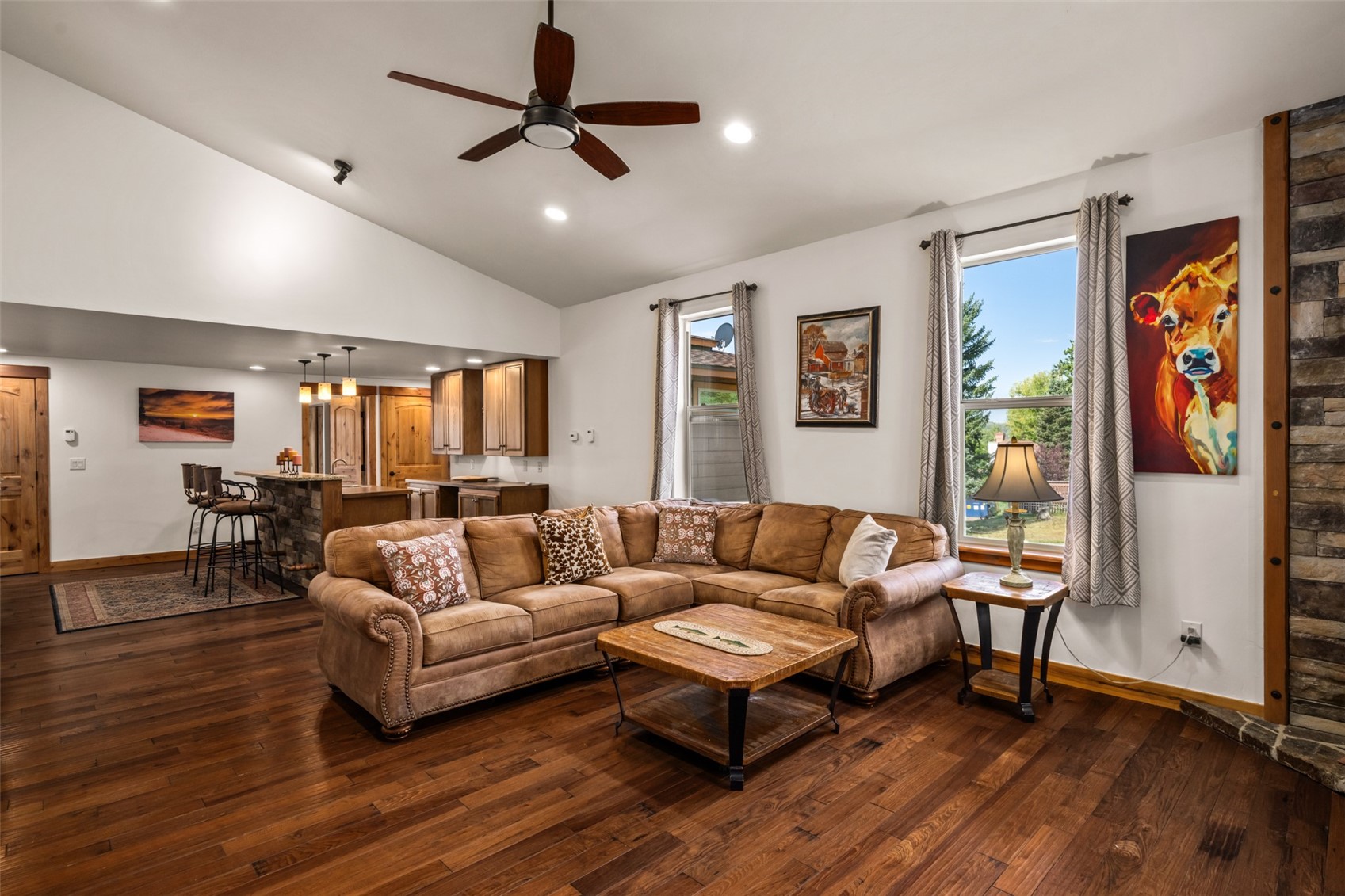 16 Woods DRIVE