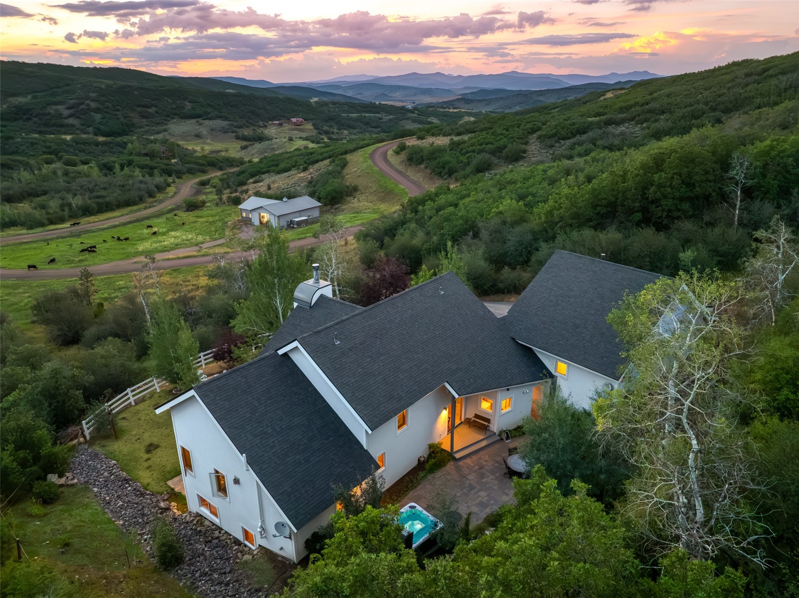 26000 High Ridge DRIVE