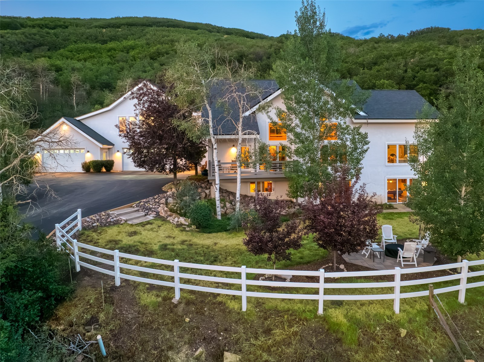 26000 High Ridge DRIVE