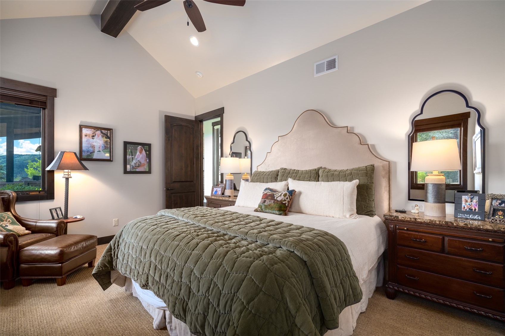 1205 Angels View WAY