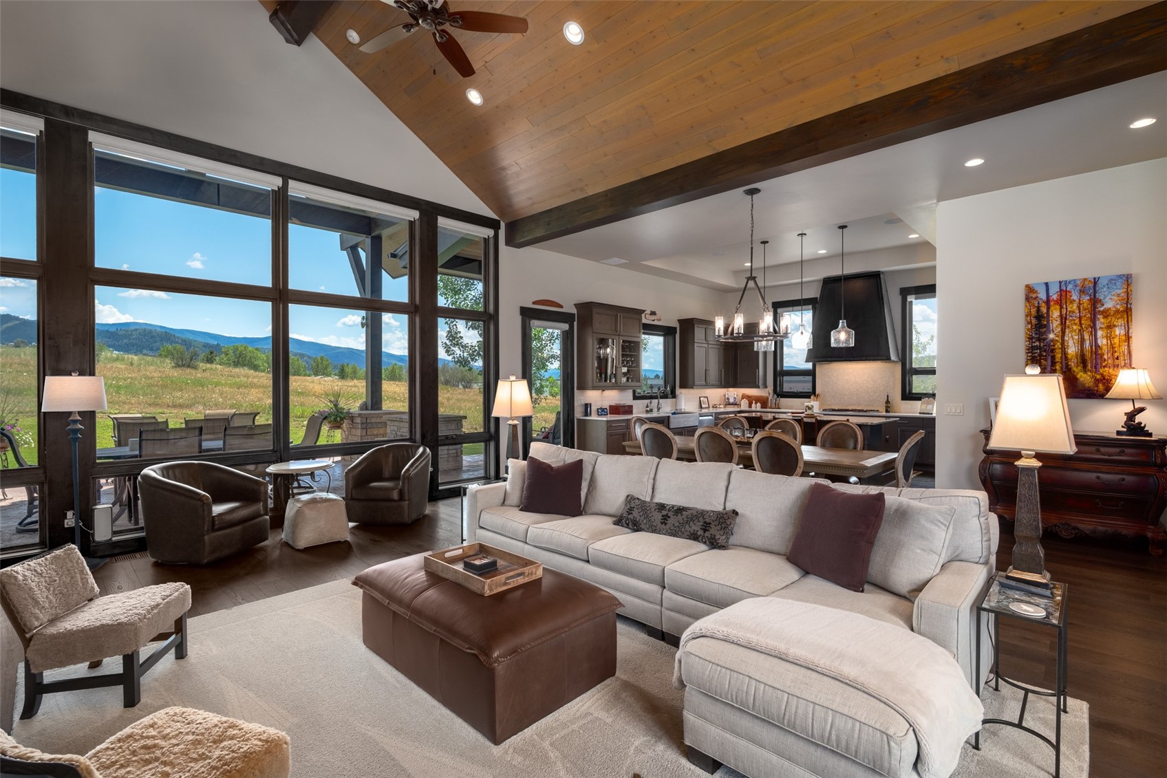 1205 Angels View WAY