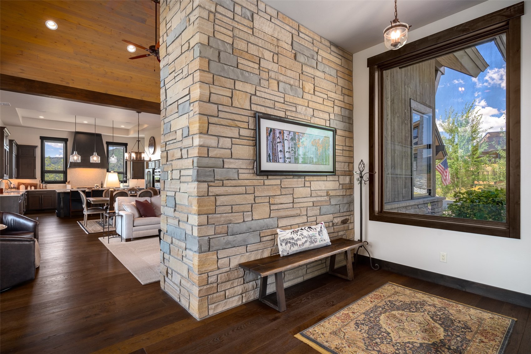 1205 Angels View WAY