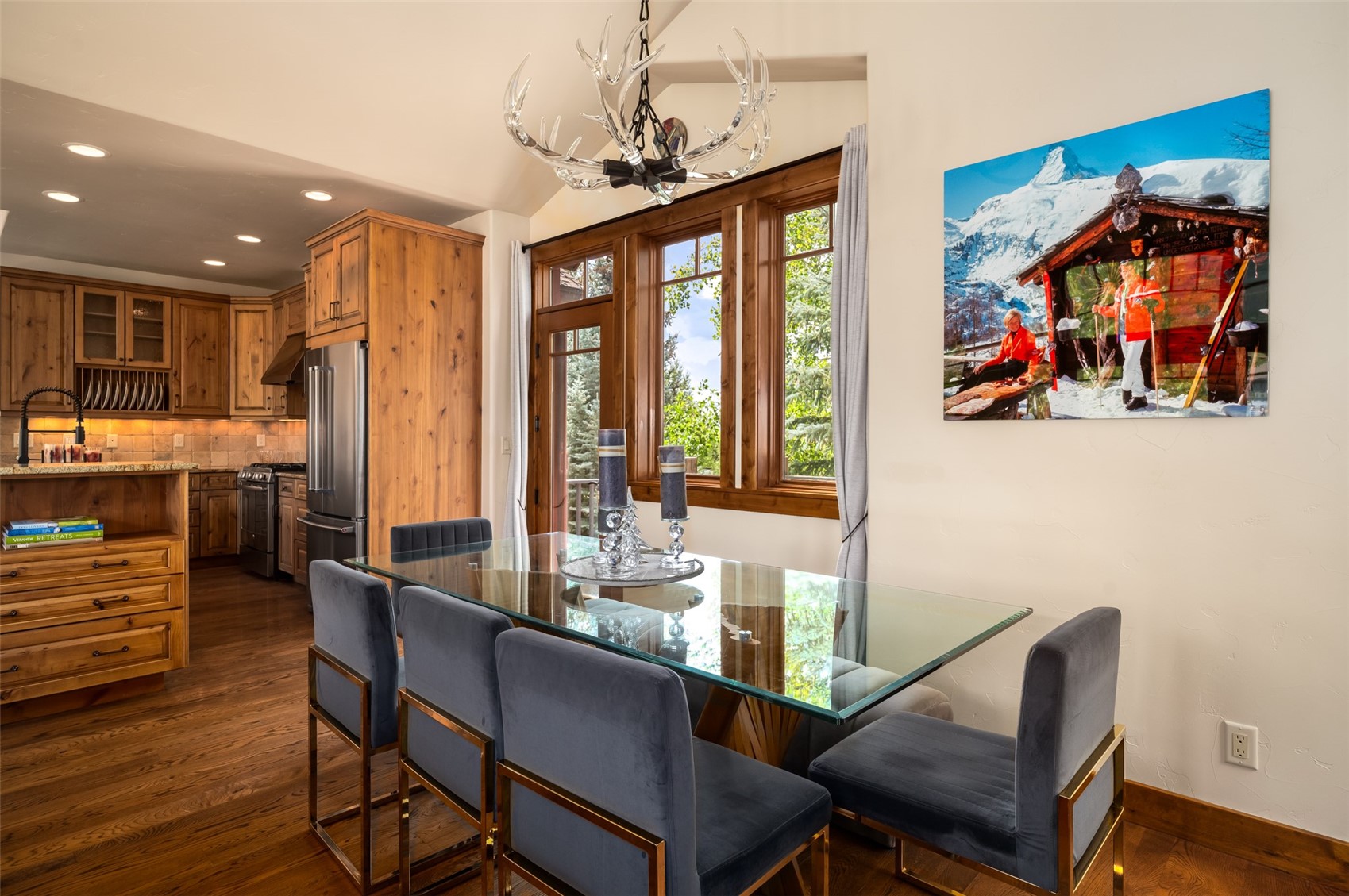 3251 Snowflake CIRCLE