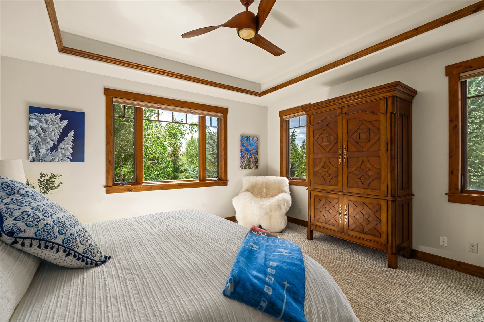 3251 Snowflake CIRCLE