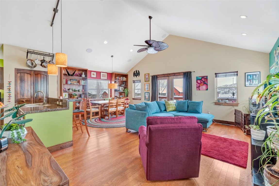 23600 Sagebrush CIRCLE