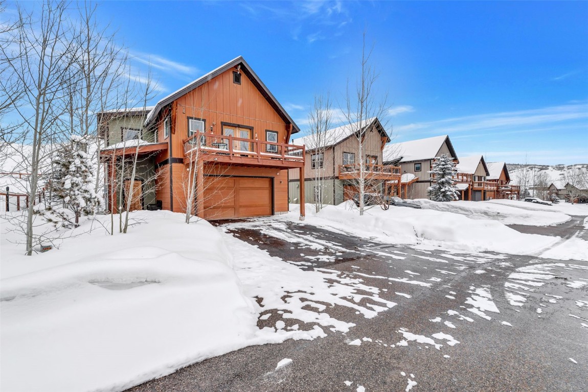 23600 Sagebrush CIRCLE