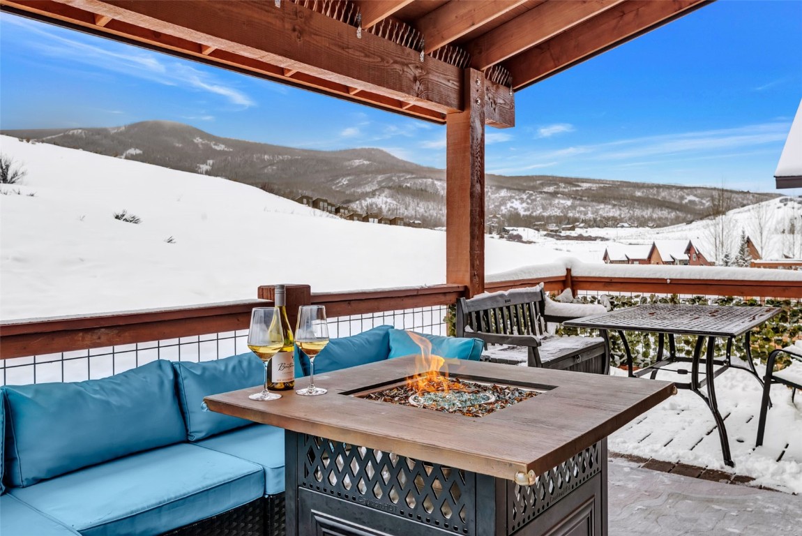 23600 Sagebrush CIRCLE