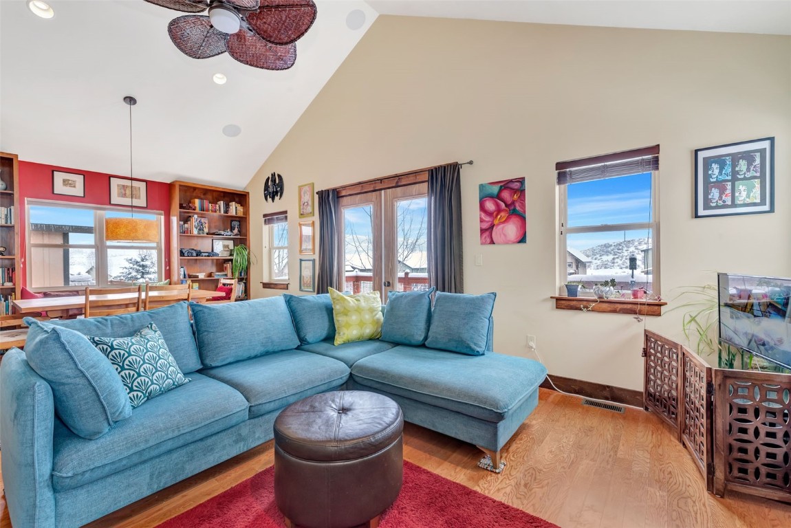 23600 Sagebrush CIRCLE