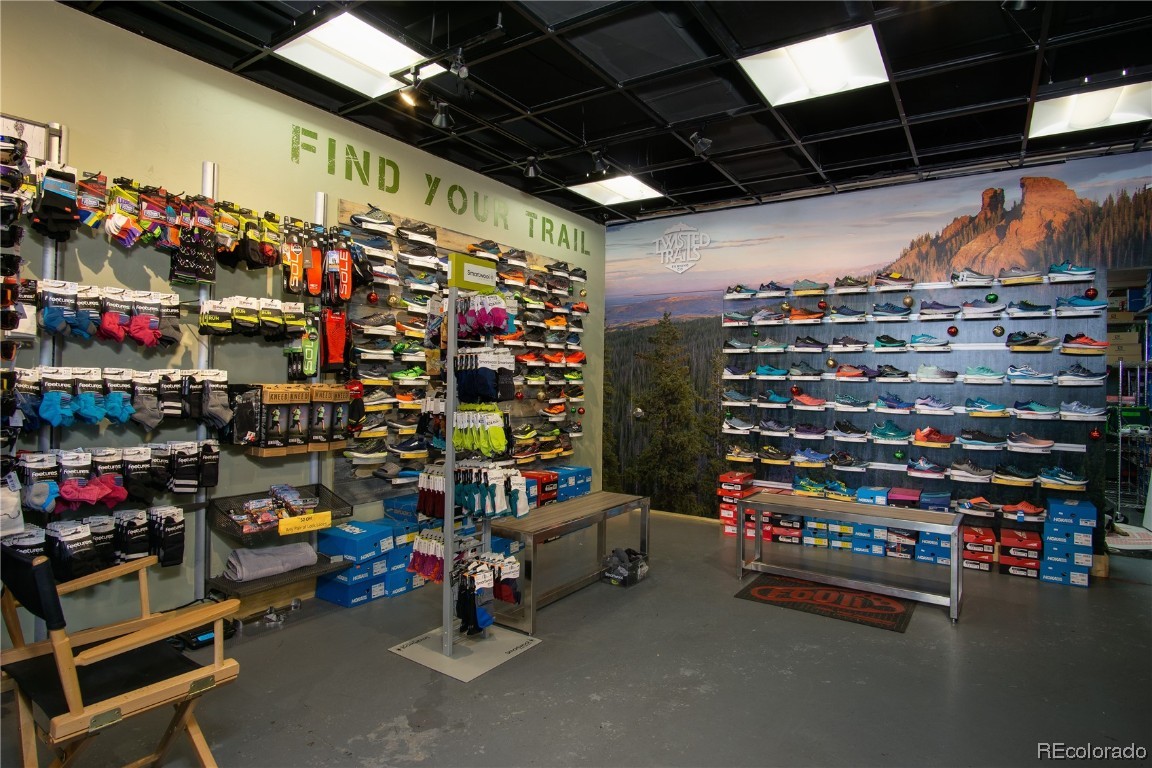 601 Lincoln AVENUE C2