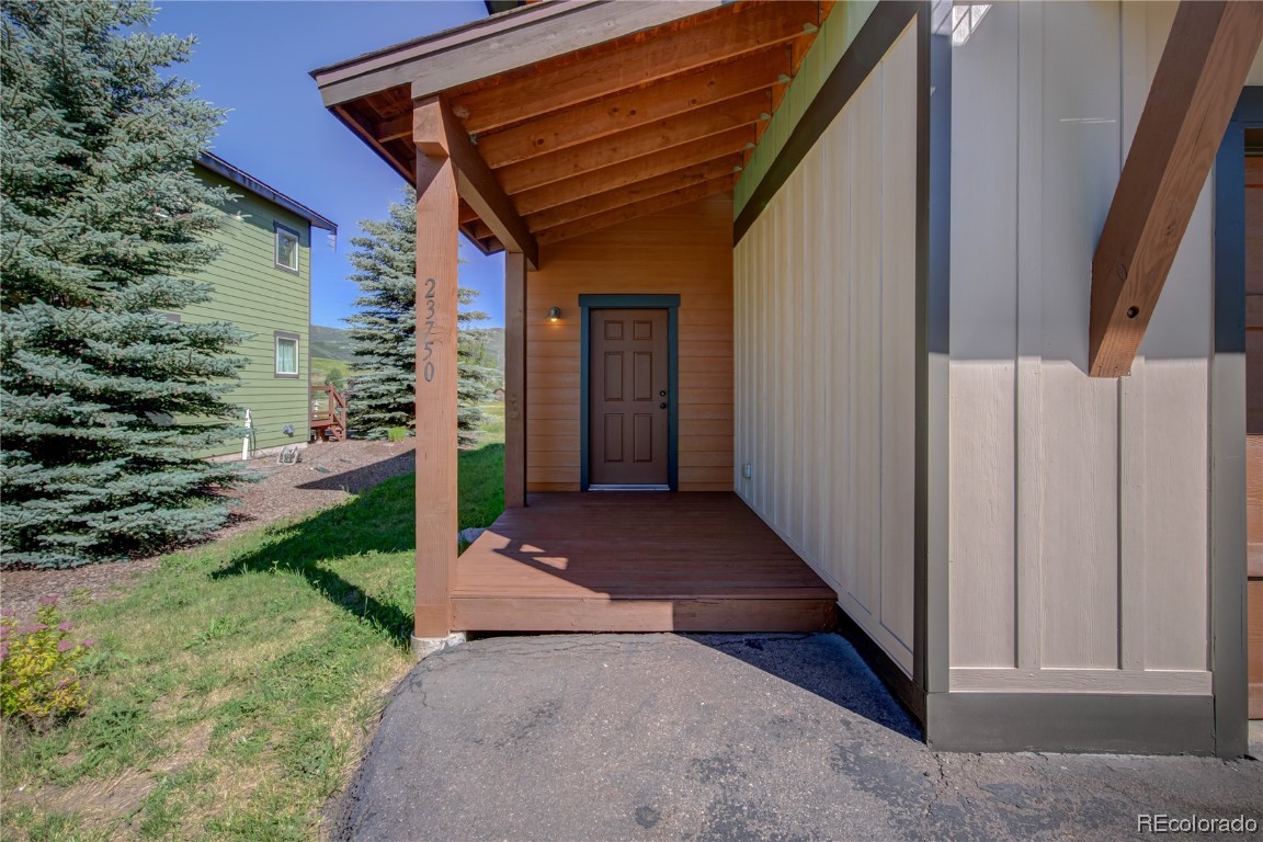 23750 Sagebrush CIRCLE