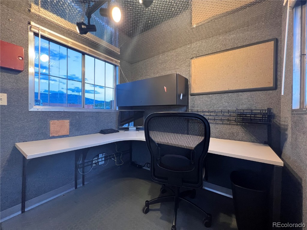 964 Captain Jack DRIVE