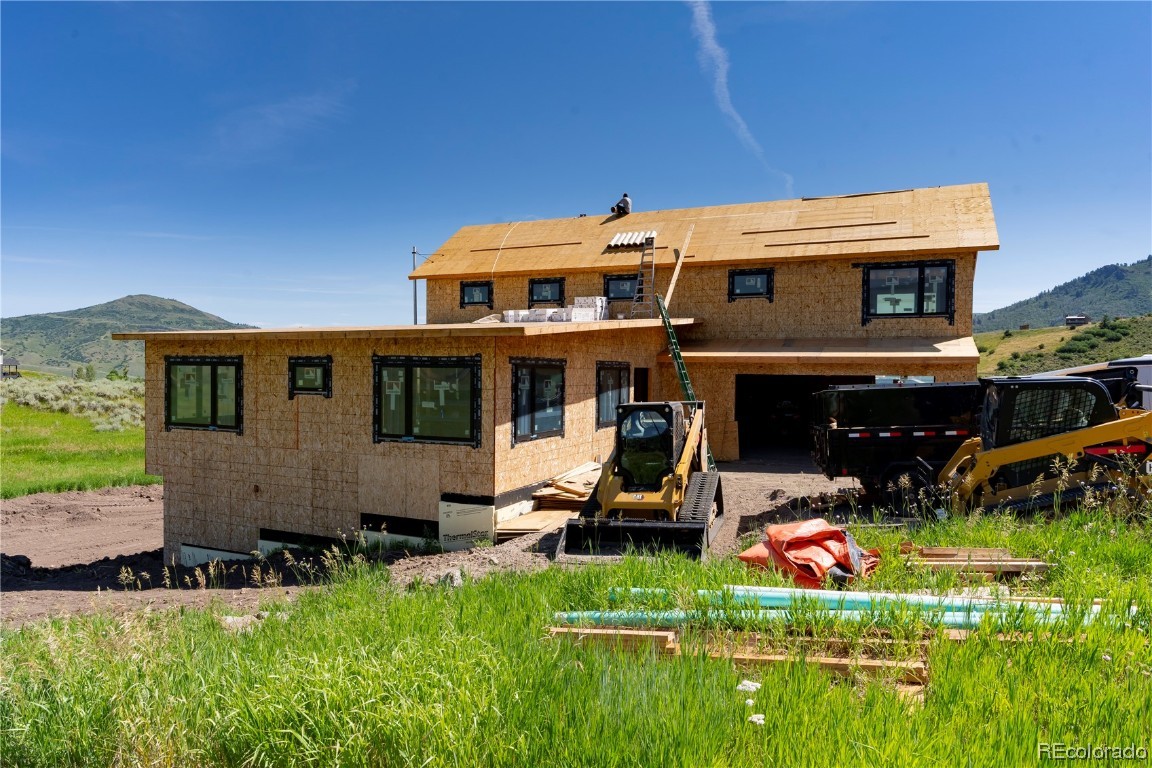 23395 Stageline AVENUE