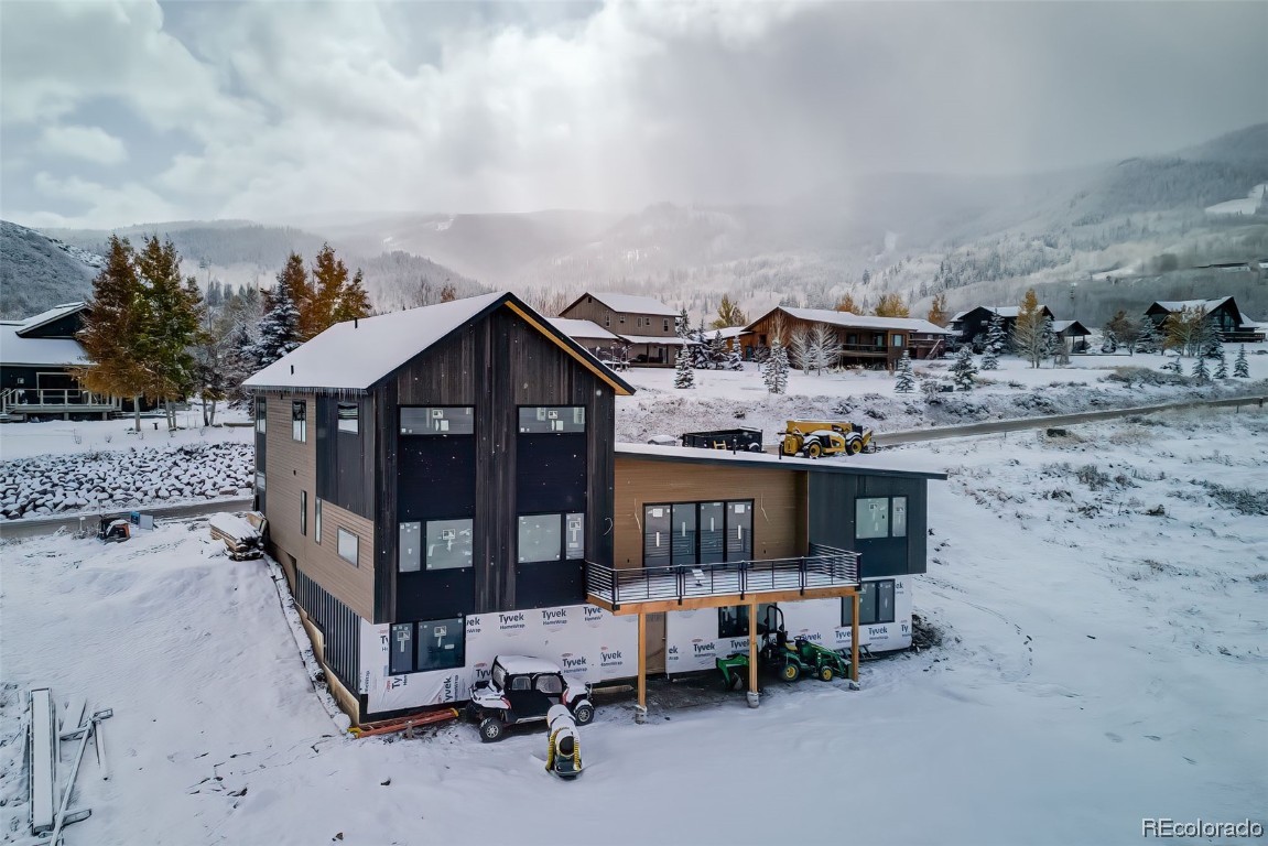 23395 Stageline AVENUE