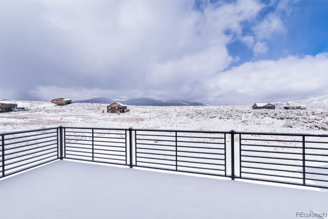 23395 Stageline AVENUE