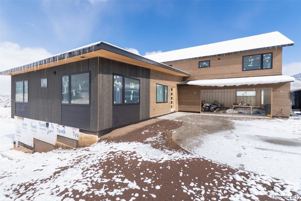 23395 Stageline AVENUE