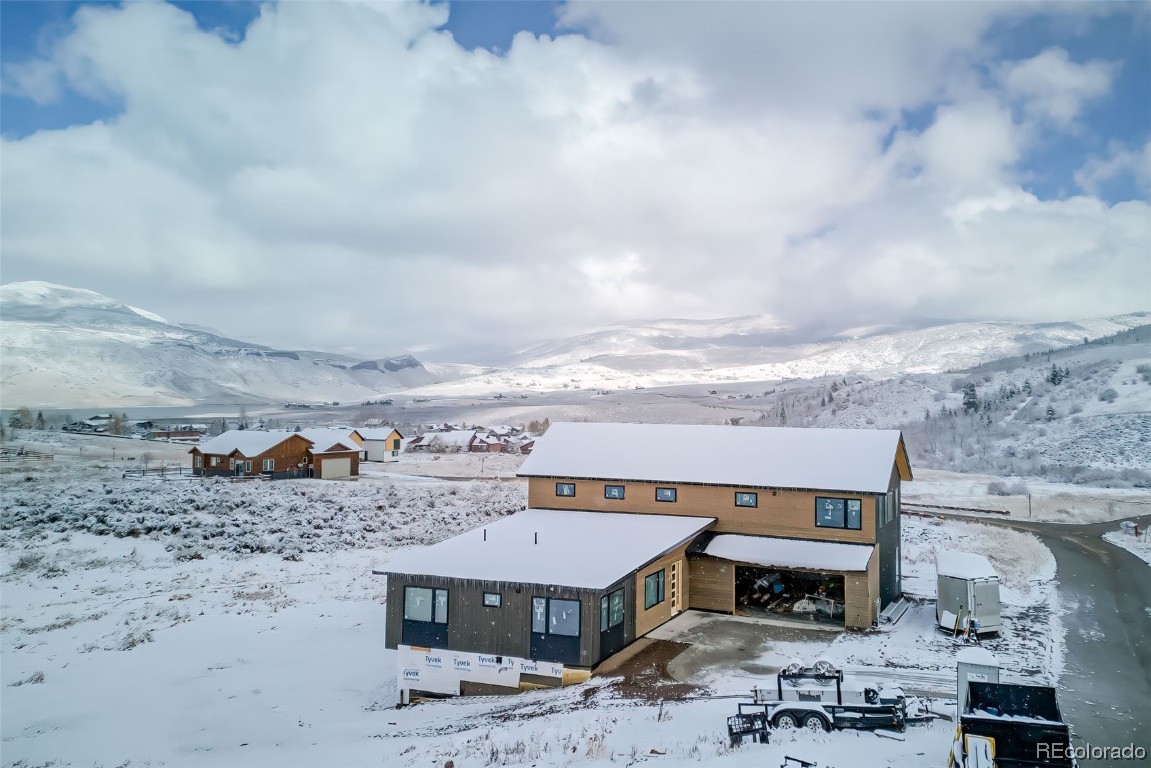 23395 Stageline AVENUE