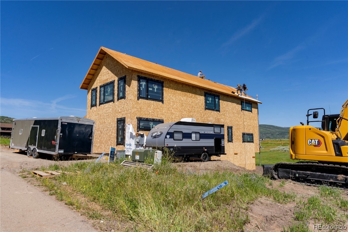 23395 Stageline AVENUE