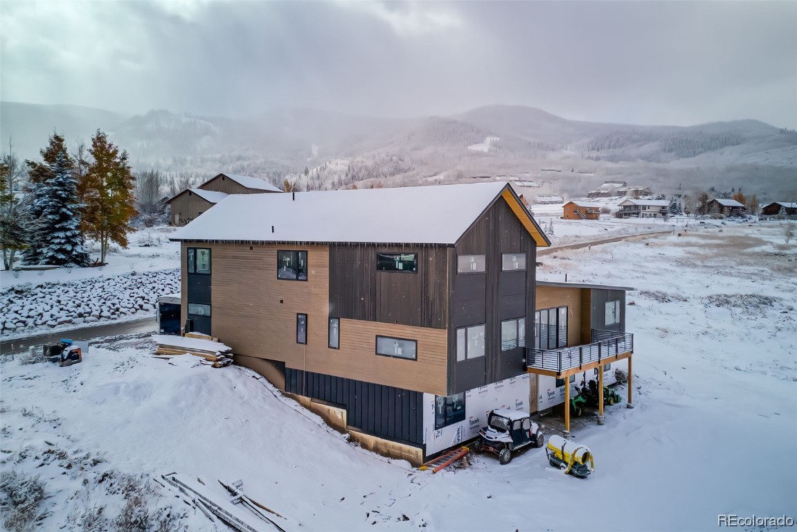 23395 Stageline AVENUE